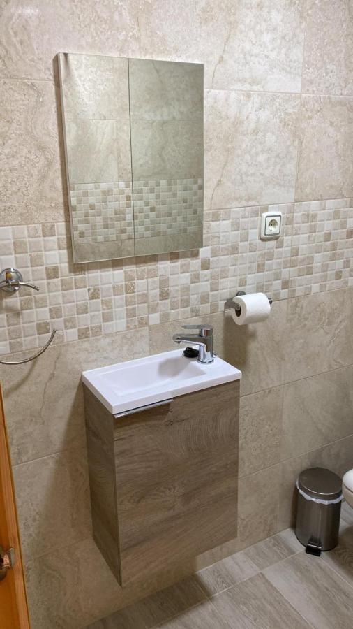 Habitacion Grande Con Bano Privado En Coin A 30Km De La Playa 外观 照片